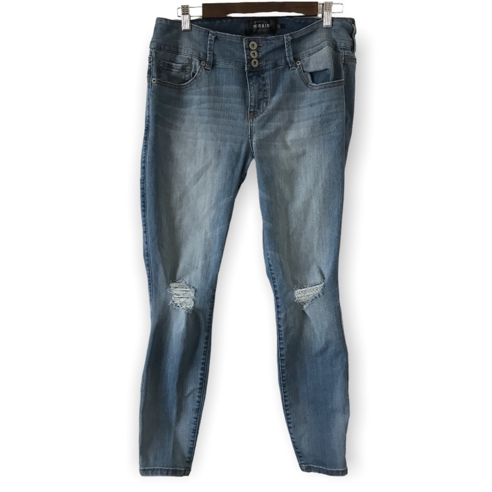 Torrid premium light wash jegging